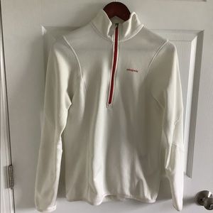 SOLD Patagonia Quarter Zip Size M